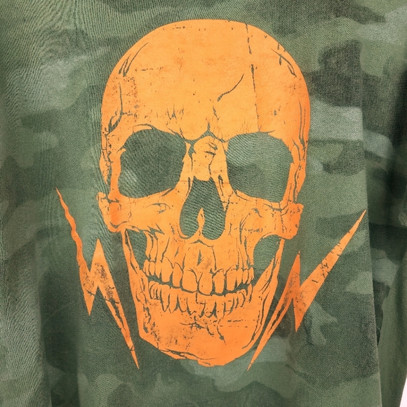 Camo Skull with Lightning Bolts sz. L - Picture 2 of 5
